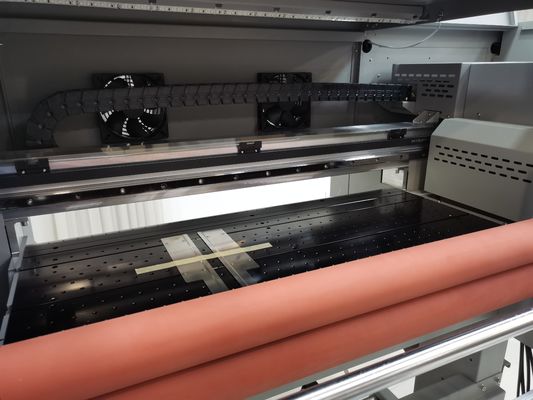 24 inch breedte 3 hoofd I3200 UV printer voor roll to roll transfer printing stickers
